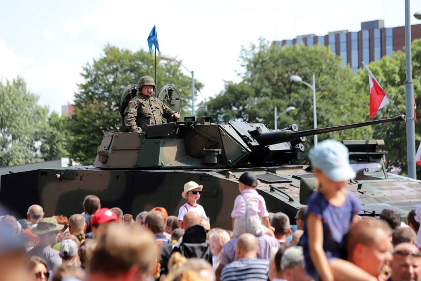 Wszyscy goście, którzy odwiedzili centrum miasta mogli z...