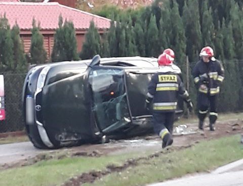 W Bobolinie (gmina Darłowo) doszło do wypadku samochodu...