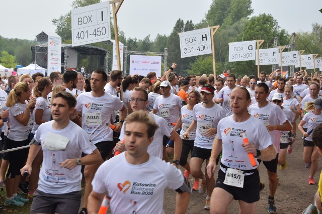 Poland Business Run Katowice 2018: Około 3000 osób wystartowało w 6. edycji sztafety charytatywnej Katowice Business Run. Bieg rozegrano w niedzielę w Dolinie Trzech Stawów. ZOBACZCIE ZDJĘCIA I ZDJĘCIA Katowice Business Run 2018