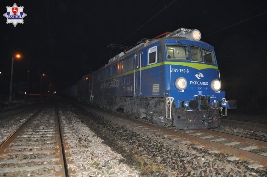 Tragedia na torach w Łukowie. Pociąg towarowy potrącił młodego mężczyznę