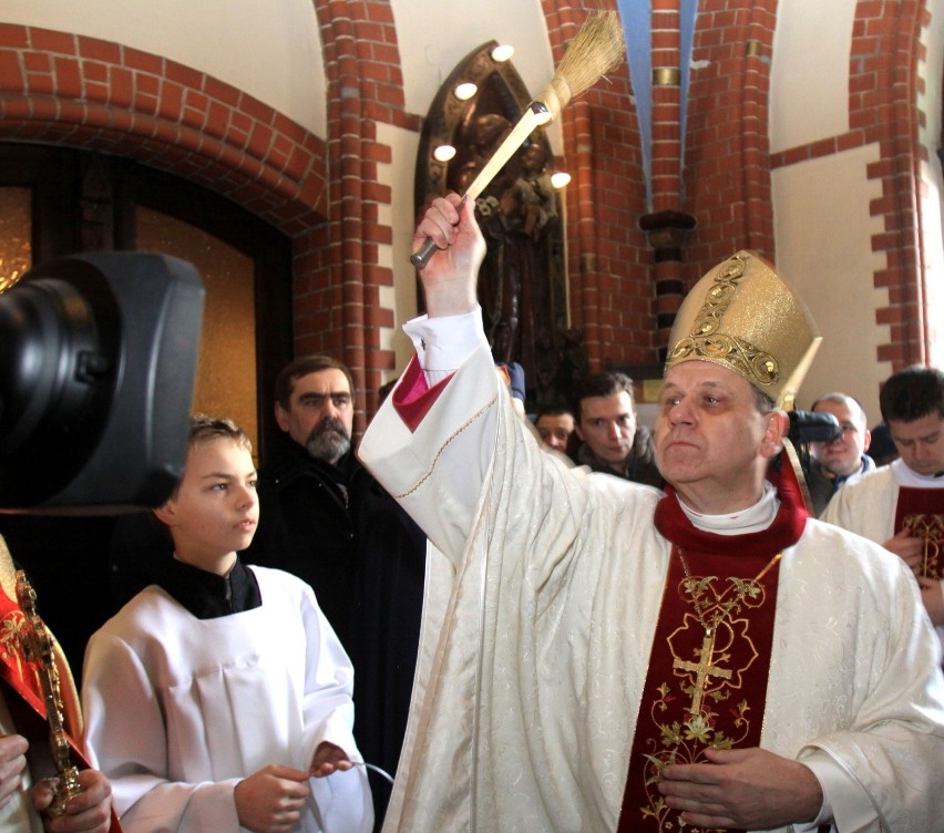Metropolita katowicki arcybiskup Wiktor Skworc, biskup...
