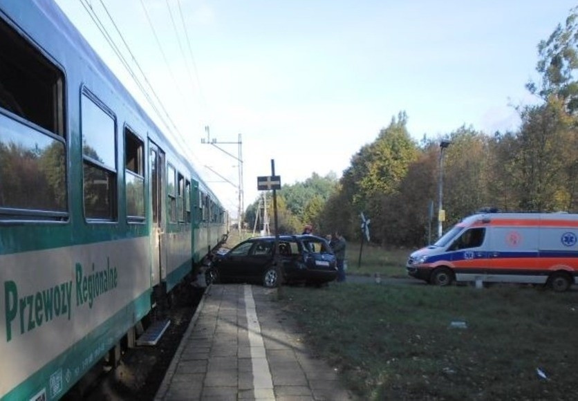 Do wypadku doszło w Czerniewicach, na ul. Kolejowej.