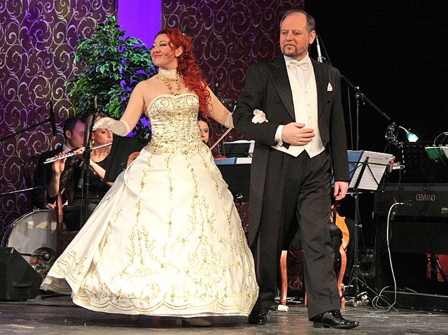 Tenor Krzysztof Marciniak (Edwin) i sopranistka Jolanta Bobras-Pająk