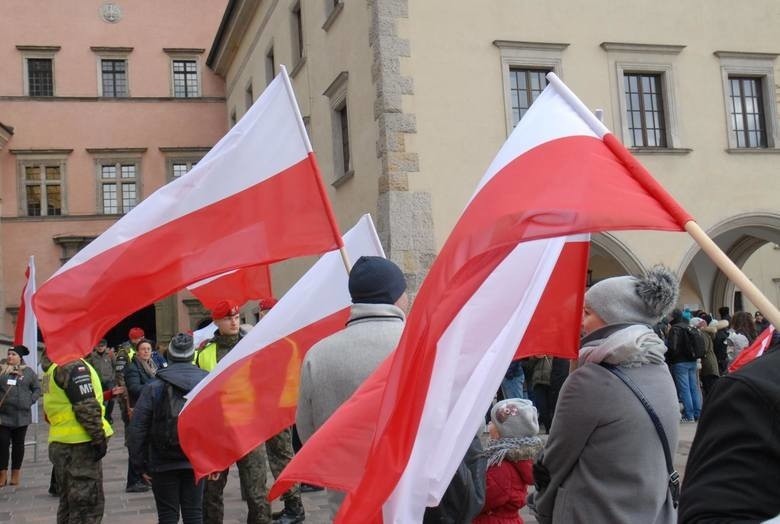 12 listopada. Poniedziałek wolny od pracy. Czy każdy ma...