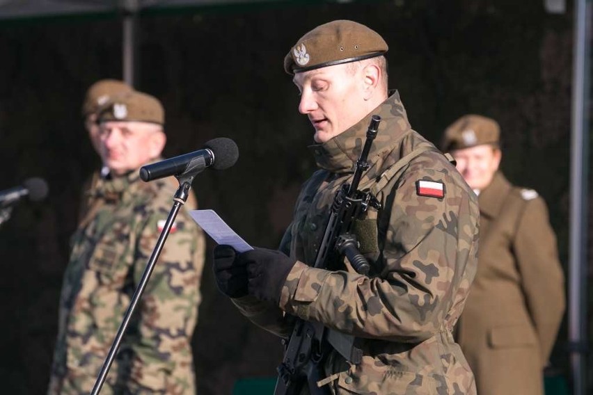 Kraków. Kolejni żołnierze Obrony Terytorialnej przysięgali wiernie służyć ojczyźnie [ZDJĘCIA]