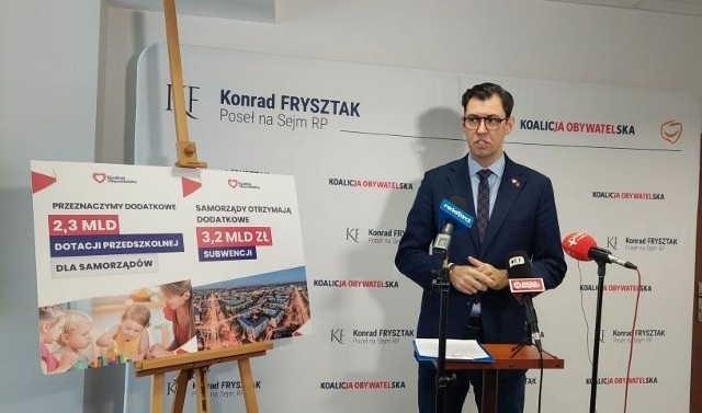 Konrad Frysztak, poseł Koalicji Obywatelskiej mówił o założeniach budżetu państwa i pieniądzach dla samorządów i mieszkańców naszego regionu.