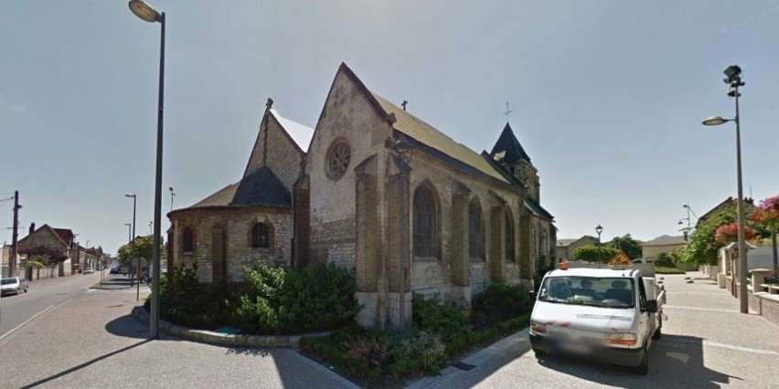 Atak w kościele w Saint-Etienne-du-Rouvray we Francji. Nie żyje dwóch terrorystów i ksiądz 