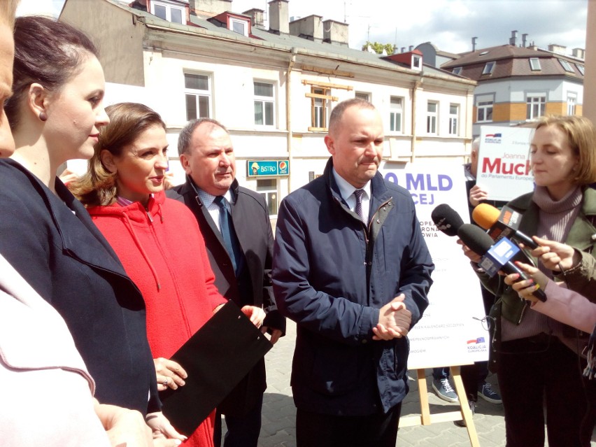 Eurowybory 2019 w Lublinie. Poseł przyznaje się do poważnej operacji mózgu i obiecuje 100 mld zł na zdrowie