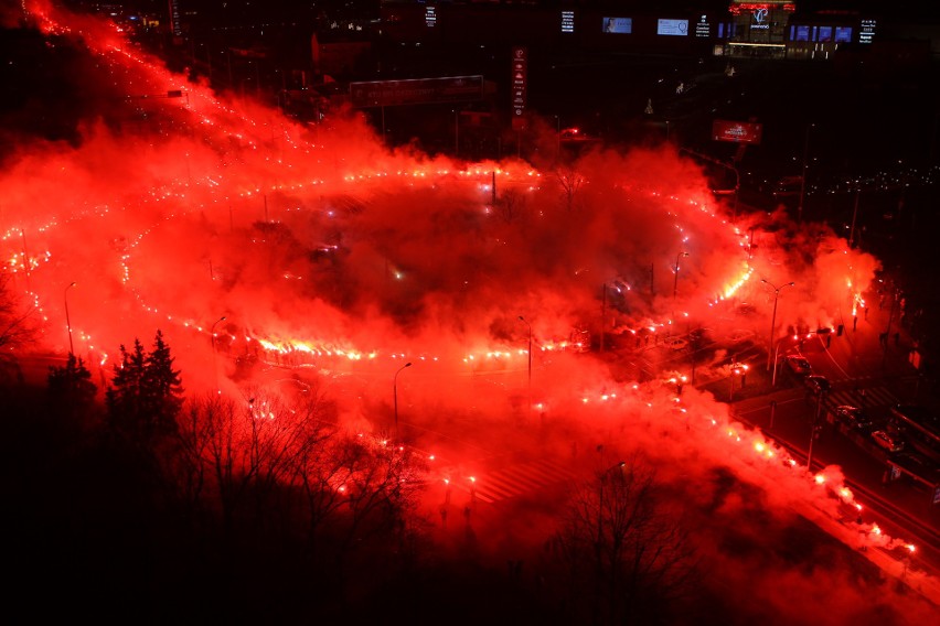 Wielkie racowisko kibiców Lecha Poznań z okazji 99. rocznicy...