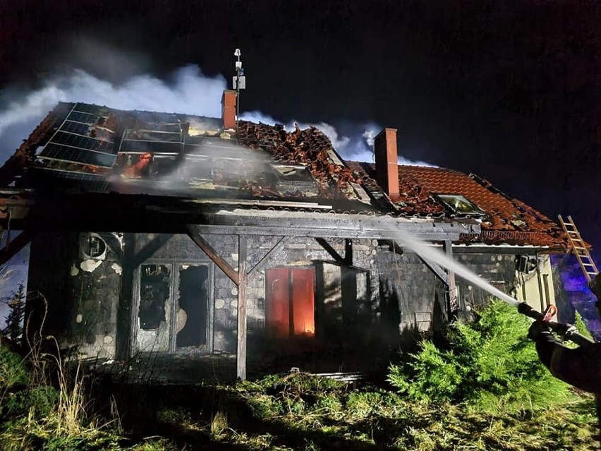 W nocy z 3 na 4 stycznia w Przybiernowie spłonął dom