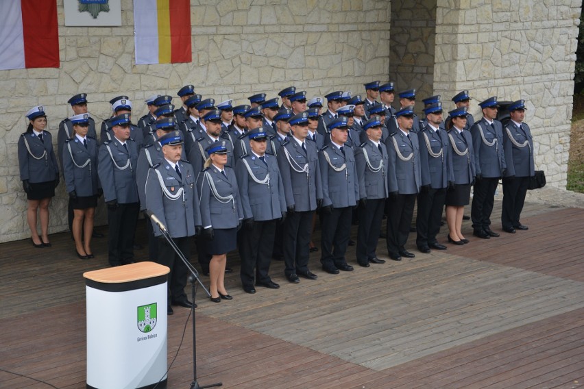 Policjanci z powiatu chrzanowskiego świętowali. 78 funkcjonariuszy mianowanych na wyższe stopnie [ZDJĘCIA] 