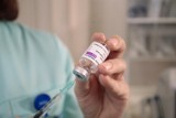 Polska wycofuje szczepionkę AstraZeneca? Duże zamieszanie wokół preparatu. Strona rządowa dementuje!
