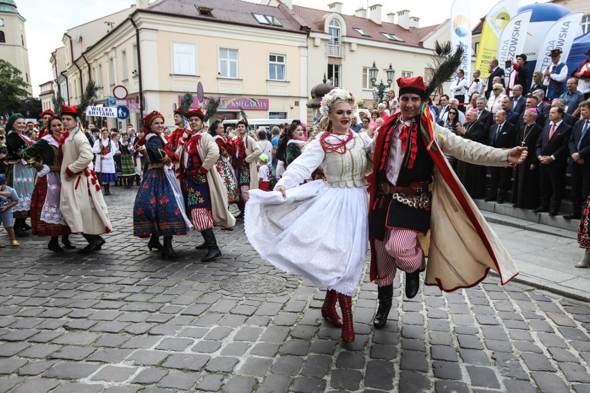 XVIII Światowy Festiwal Polonijnych Zespołów...