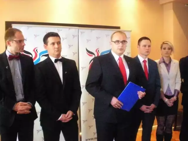 Od lewej stoją: Marcin Sawicki, Tomasz Romanowski, Tomasz Szeweluk, Paweł Gonczaruk