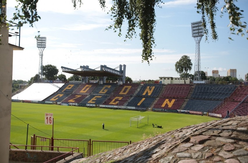 W 1989 roku stadion przeszedł w ręce Miasta Szczecina. Sześć...