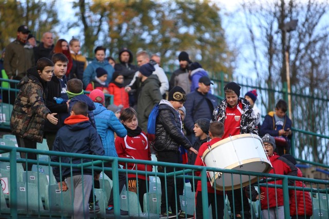 23.10.2021.Mecz III ligi: Polonia Bytom - Ślęza Wrocław.   Zobacz kolejne zdjęcia. Przesuwaj zdjęcia w prawo - naciśnij strzałkę lub przycisk NASTĘPNE