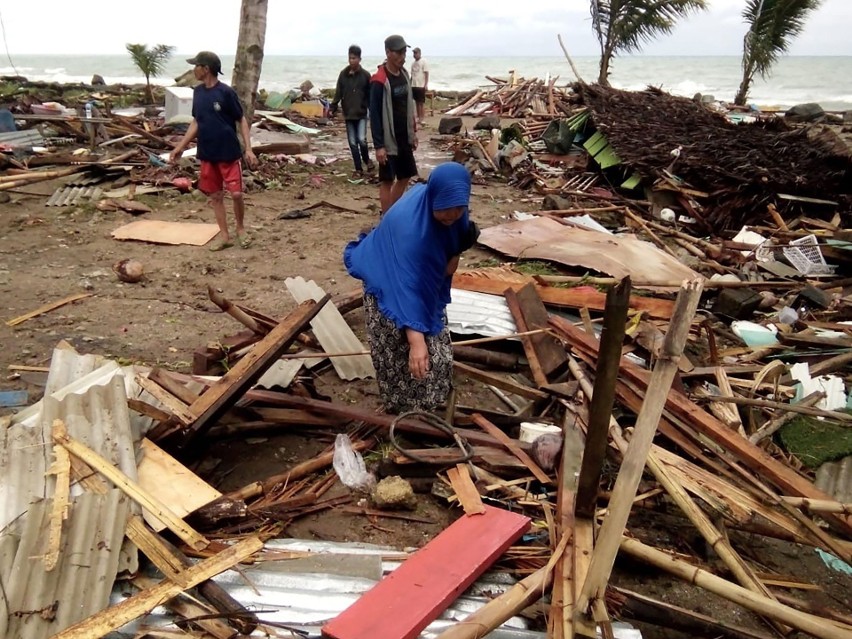 Wybuch wulkanu i tsunami w Indonezji.