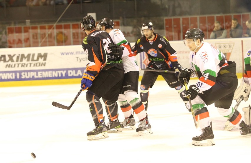 Hokej na lodzie: GKS Tychy - Ciarko Sanok 5:2