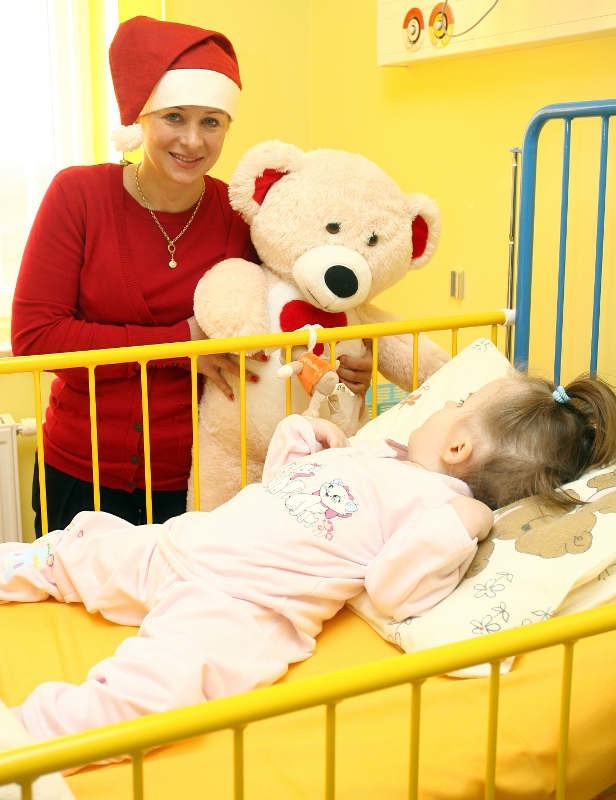 Edyta Dedek z Podkarpackiego Hospicjum dla Dzieci: nasi podopieczni zmagający się z ciężką chorobą bardzo czekają na Mikołaja i prezenty