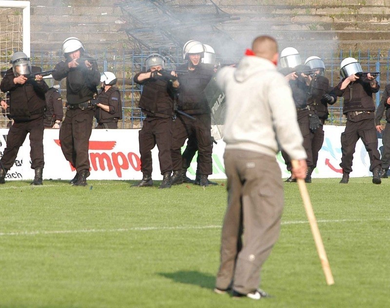 Kibice Widzewa, kibice ŁKS - archiwalne zdjęcia fanów łódzkich drużyn