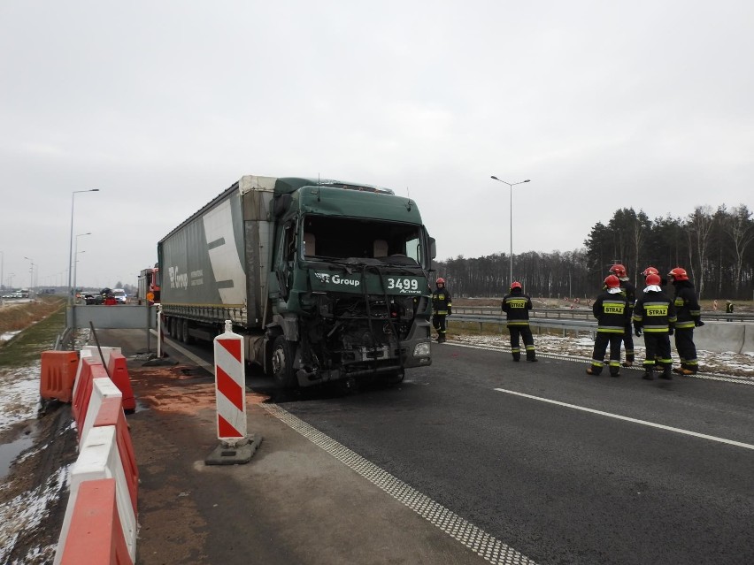 Wypadek śmiertelny na S8 w m. Stare Krzewo. Dwóch kierowców...