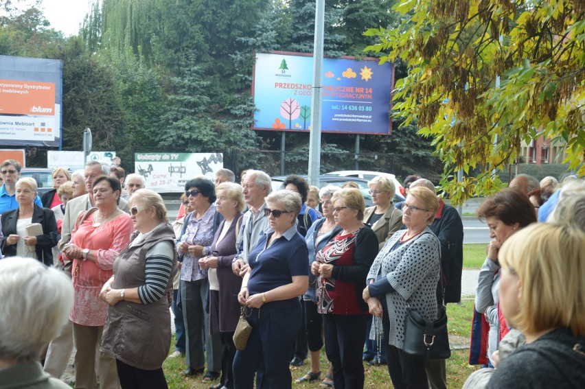 Wierni tarnowscy włączyli się w ogólnopolską akcję odmawiania koronki do Miłosierdzia Bożego [ZDJĘCIA]