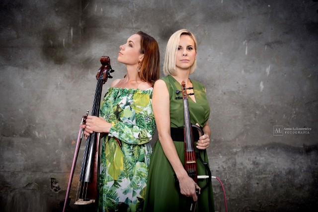Asia Czerwińska (elektryczna wiolonczela) i Marta Lutrzykowska (elektryczne skrzypce), czyli elektryczny duet Pinky Loops pracuje już nad drugą swą płytą, na której brzmieć będą wyłącznie autorskie kompozycje bydgoskich artystek