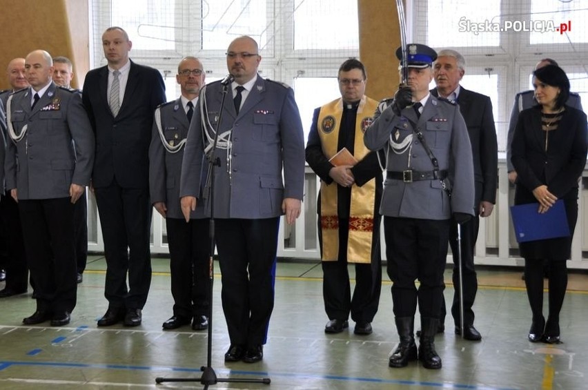 Ślubowanie od 118 nowych policjantów w Katowicach
