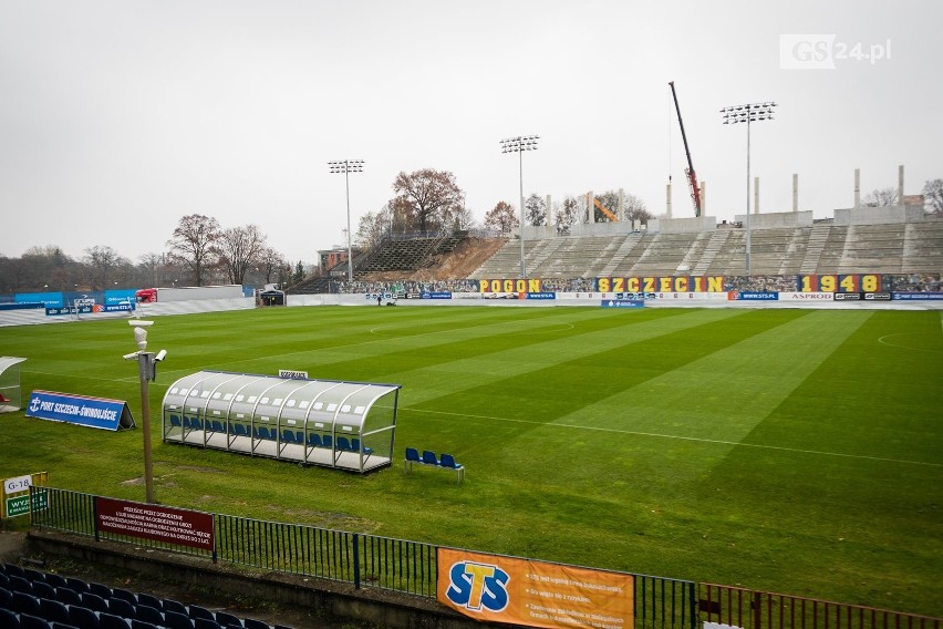 Zobacz co się dzieje na budowie stadionu miejskiego i przyległej ulicy [ZDJĘCIA] 