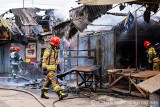 Pożar na bazarze w Kostrzynie nad Odrą. Było ogromne zadymienie, spaliło się kilka stoisk wraz z towarem