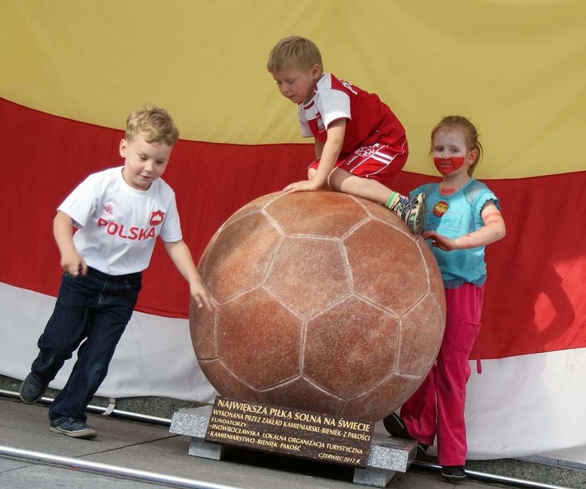 Mecz Polska - Grecja w inowrocławskiej strefie kibica [zdjęcia]