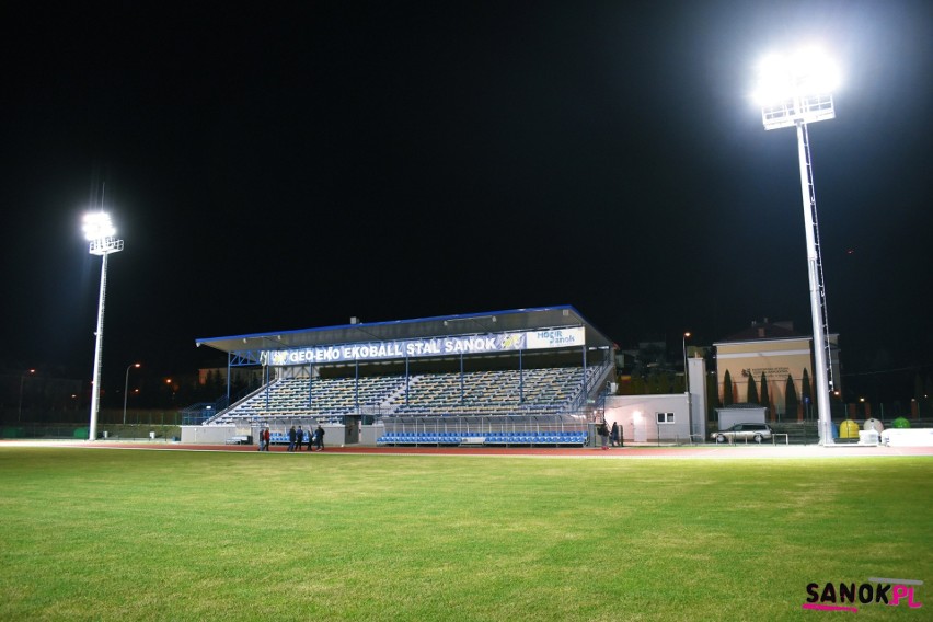 Stadion Wierchy w Sanoku jak nowy. Modernizacja trwała trzy lata [ZDJECIA]