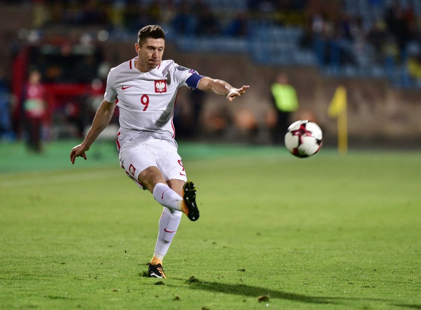 Robert Lewandowski w meczu Armenia - Polska
