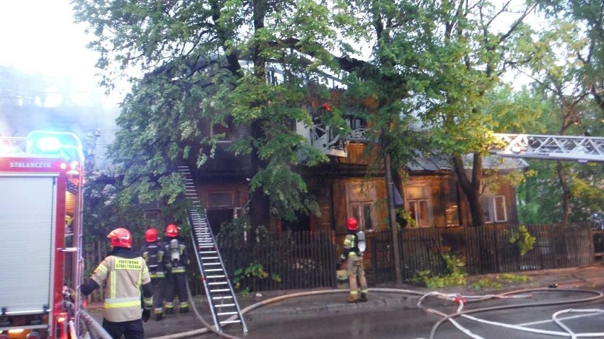 Dwie osoby zginęły w pożarze domu przy ulicy Grunwaldzkiej...