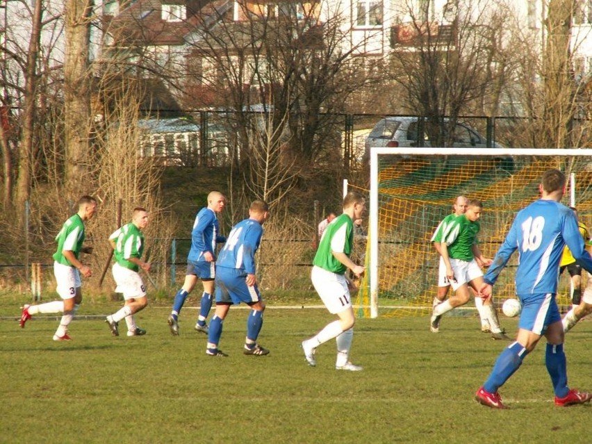 Pilkarze Gryfa 95 Slupsk pokonali w Sztumie Olimpie 3:1...