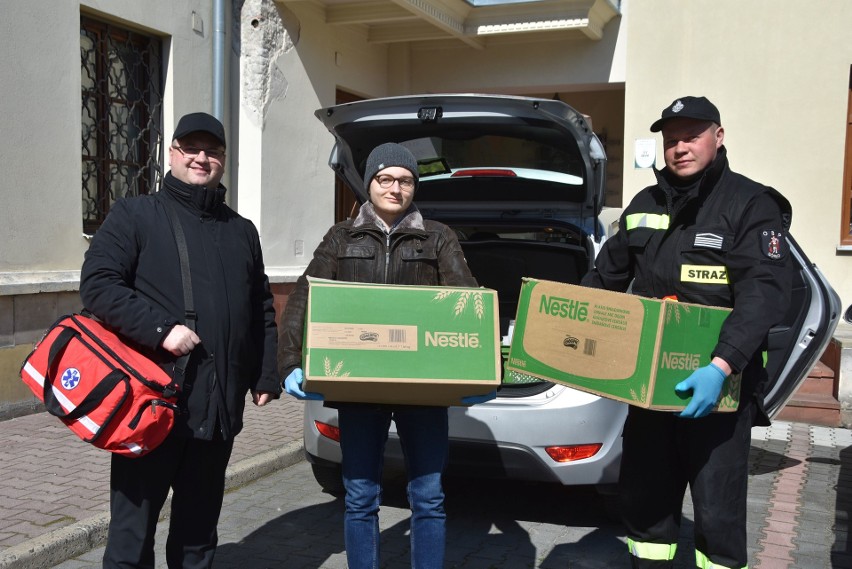 Strażacy z Kielc i powiatu kieleckiego pomogli już ponad stu osobom. W środę mieli wezwanie do pana, który miał próbę samobójczą [WIDEO]