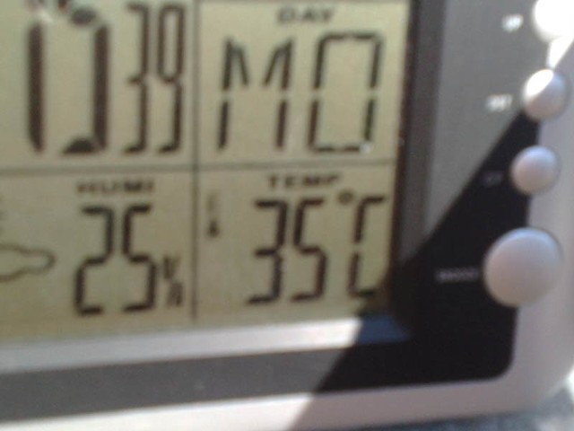 Wczoraj i dzisiaj rano termometry wskazywały "w słońcu" 35 st. C.
