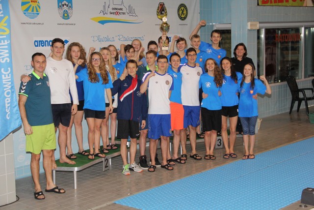 Pływacy Salosu Cortile Kielce byli najlepsi po raz trzeci z rzędu.