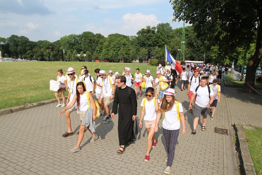 Papież w Częstochowie: Pielgrzymi się modlą ZDJĘCIA