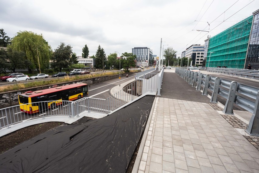 Pierwszy odcinek TAT gotowy. Tramwaje ruszą nową trasą już w sobotę (ZDJĘCIA)