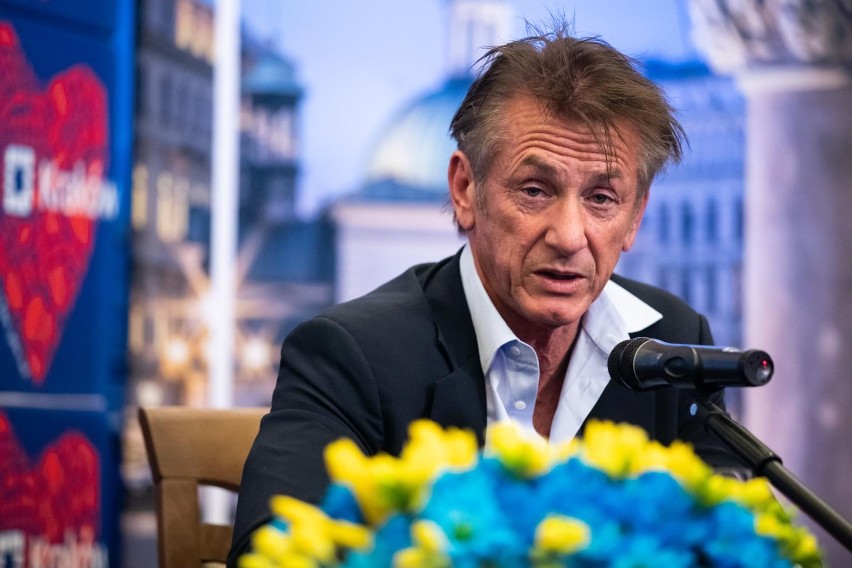 Sean Penn spotkał się z prezydentem Krakowa Jackiem...