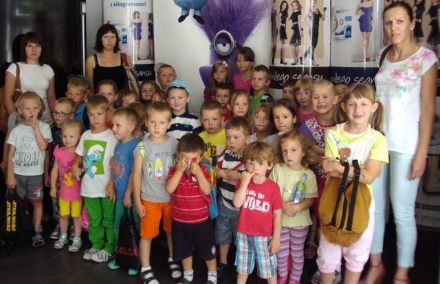 Secemińskie przedszkolaki odwiedziły między innymi kino Muza we Włoszczowie.