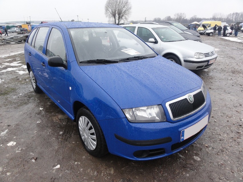 3. Skoda Fabia. Silnik 1,9 diesel, rok produkcji 2005, cena...