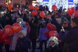 Częstochowa Murem za Owsiakiem: Mieszkańcy dali dowody poparcia dla Wielkiej Orkiestry Świątecznej Pomocy i jej szefa