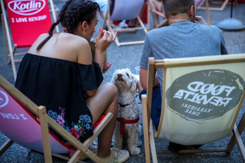 "Żarcie na kółkach". Foodtrucki znów zjechały do Krakowa