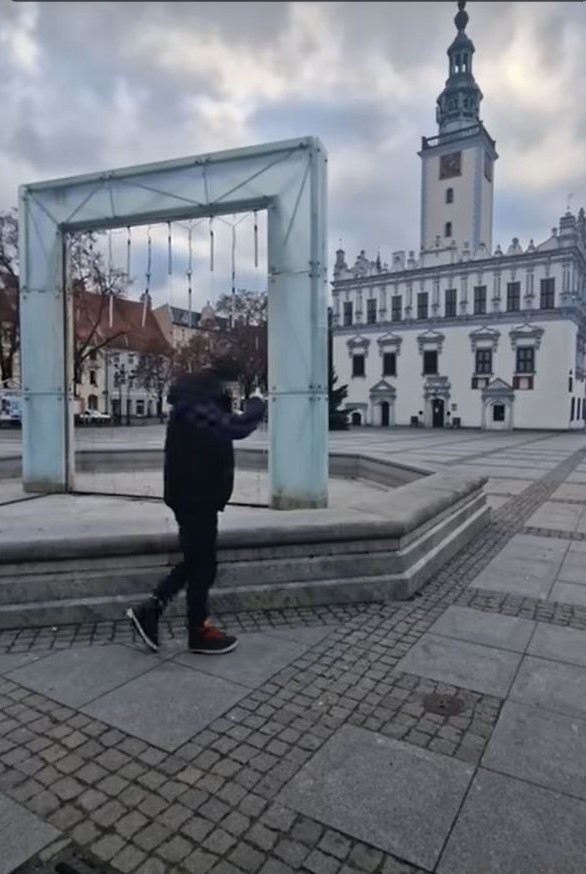 Zobacz jak wyglądała wizyta TikTokera MrKryhy w Chełmnie