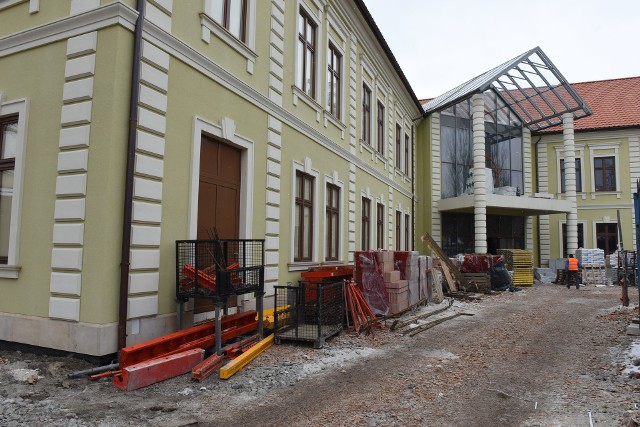 Unijna dotacja pomoże w dokończeniu budowy Centrum Kulturalno-Społecznego w Wieliczce