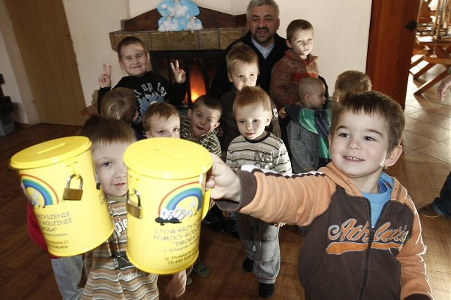 Stowarzyszenie Droga. Pomoc niosą piłkarze Jagiellonii, samorządowcy i dziennikarze.