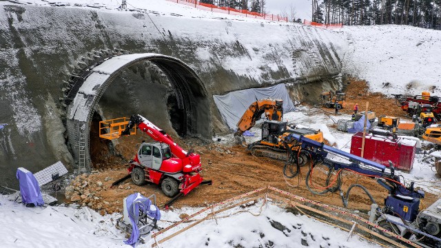 Oto tunele drogowe budowane i planowane do budowy w Polsce. W sumie ma powstać 25 kilometrów podziemnych tras.Zobacz kolejne zdjęcia. Przesuwaj zdjęcia w prawo - naciśnij strzałkę lub przycisk NASTĘPNE