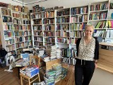 Księgarnia Kawka w Gliwicach - takich miejsc jest coraz mniej, warto je wspierać. Sklep otrzymał „Certyfikat dla małych księgarni”